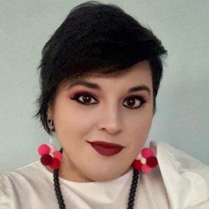 Meet your Posher, Danielle!